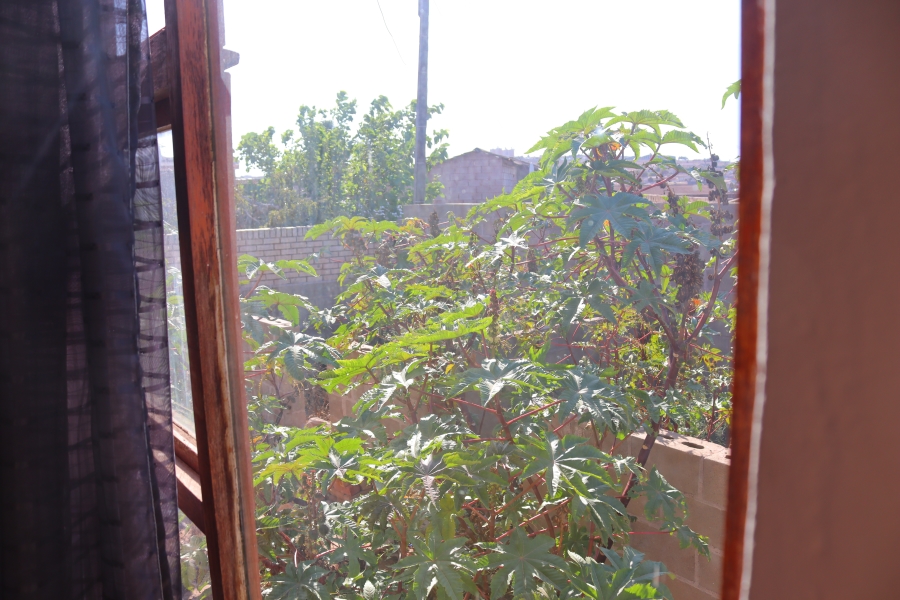 4 Bedroom Property for Sale in Louwville Western Cape